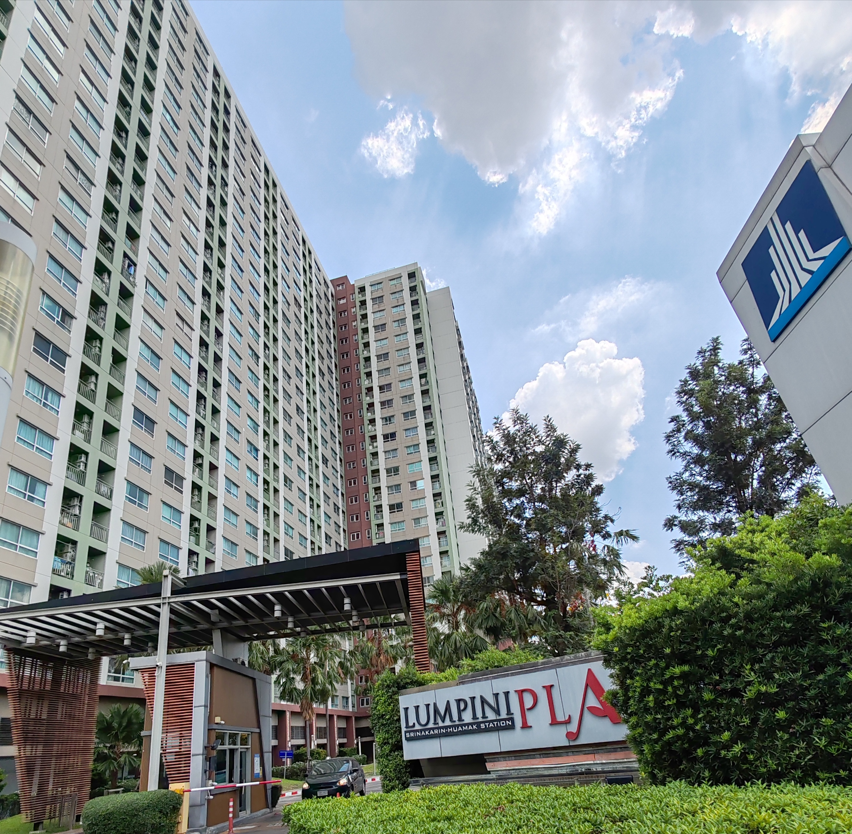 Lumpini Place Srinakarin - Huamak Station